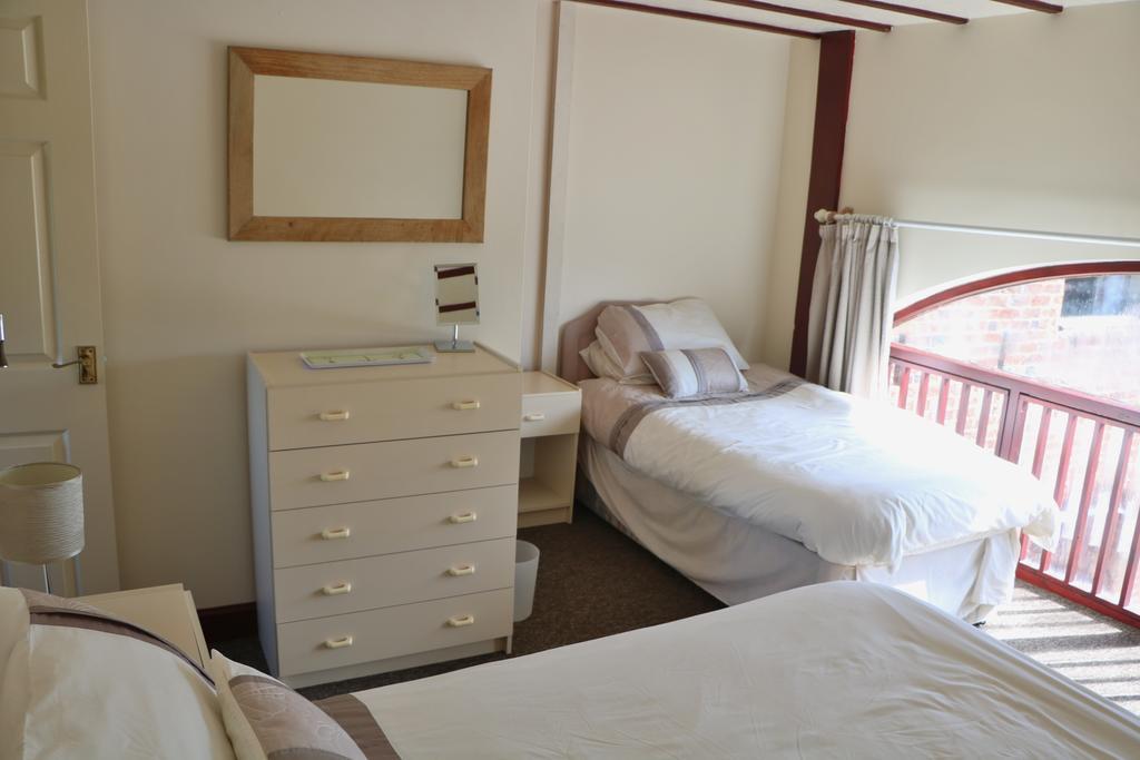 Bank Top Farm Cottages Stoke-on-Trent Εξωτερικό φωτογραφία
